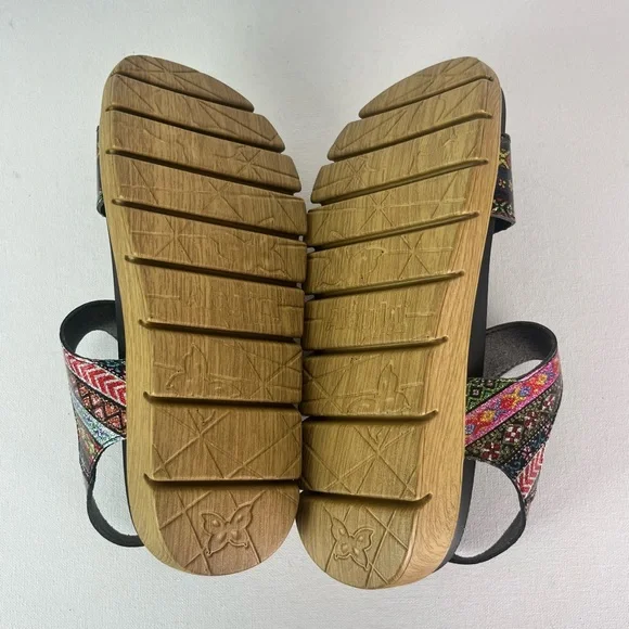 NWOT Alegria wedge sandals - Picture 5 of 6